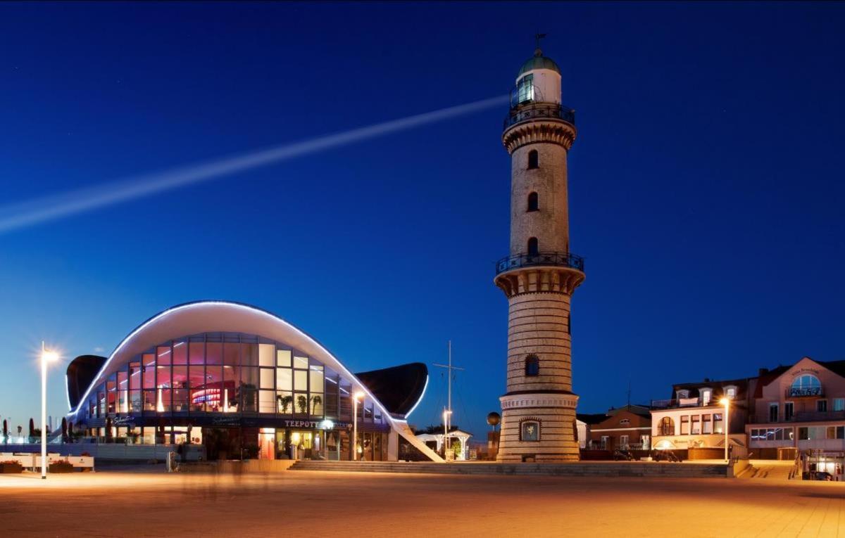 Strandpalais/Meerblick ロストック エクステリア 写真